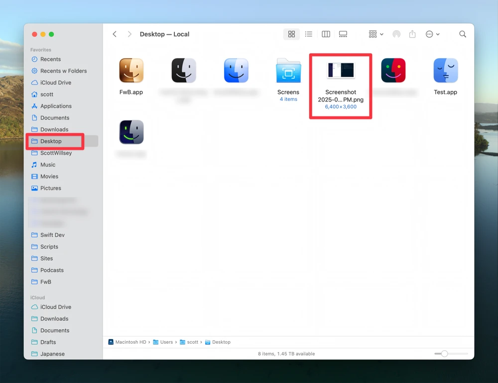 Screenshot saved to
Desktop